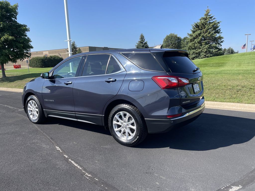 Used 2018 Chevrolet Equinox LT FWD image 3