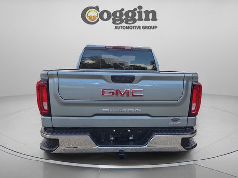 Used 2026 GMC Sierra 1500 SLT AWD/4WD image 4
