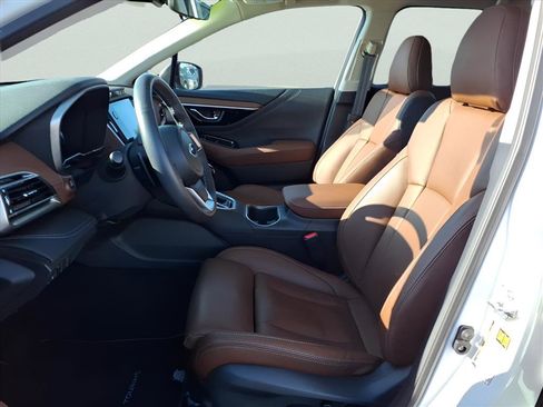 Certified 2025 Subaru Outback Touring XT image 4