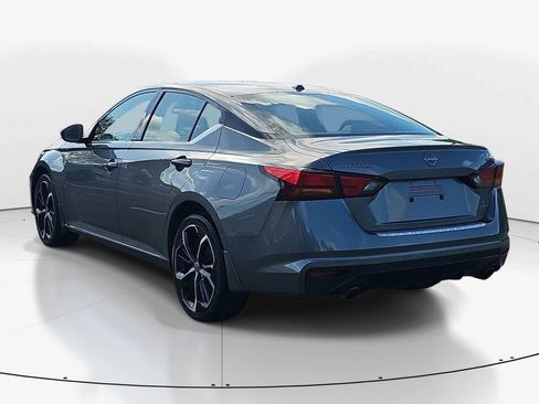 Used 2023 Nissan Altima 2.5 SR w/ SR Premium Package AWD/4WD image 8