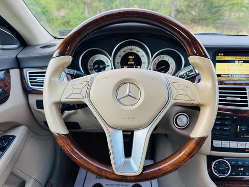 Used 2012 Mercedes-Benz CLS 550 image 18