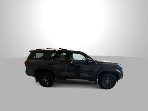 New 2026 Toyota 4Runner SR5 AWD/4WD image 9