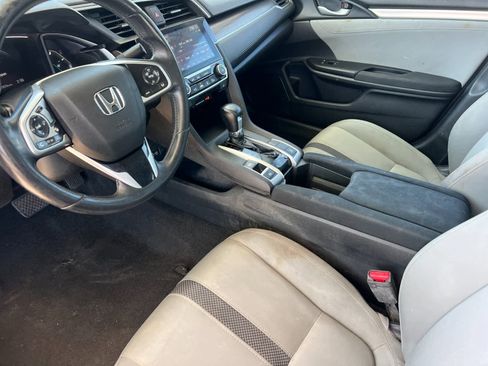 Used 2019 Honda Civic EX image 12