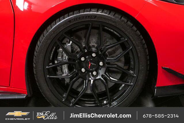 Used 2025 Chevrolet Corvette Z06 w/ Z07 Performance Package RWD image 33