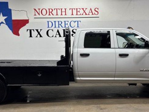 Used 2019 RAM 5500 4x4 Crew Cab image 4