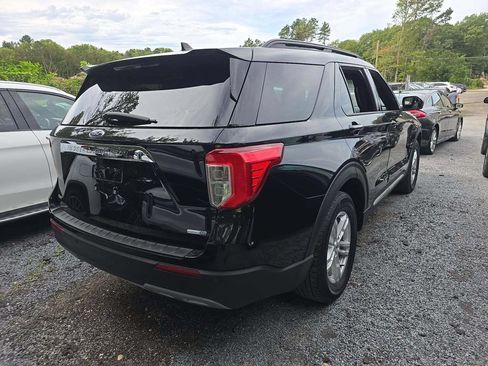 Used 2020 Ford Explorer XLT w/ Equipment Group 202A AWD/4WD image 2