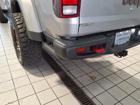 Used 2020 Jeep Gladiator Rubicon w/ Cold Weather Group AWD/4WD image 21