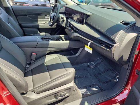 New 2025 Nissan Murano SV image 11