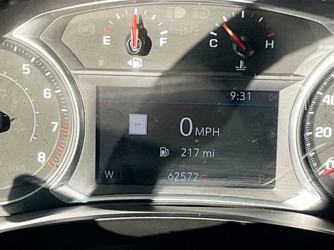 Used 2021 Chevrolet Traverse RS image 12