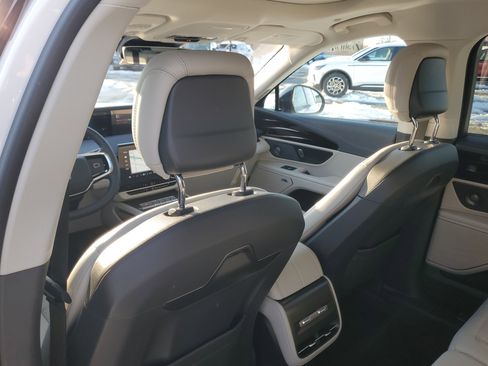 New 2026 Lincoln Nautilus Reserve w/ Jet Appearance Package image 29