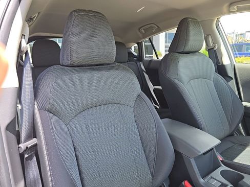 Used 2024 Subaru Crosstrek 2.0i Premium image 31