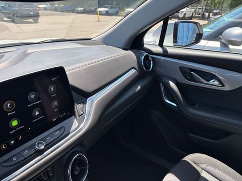 Used 2025 Chevrolet Blazer LT FWD image 36