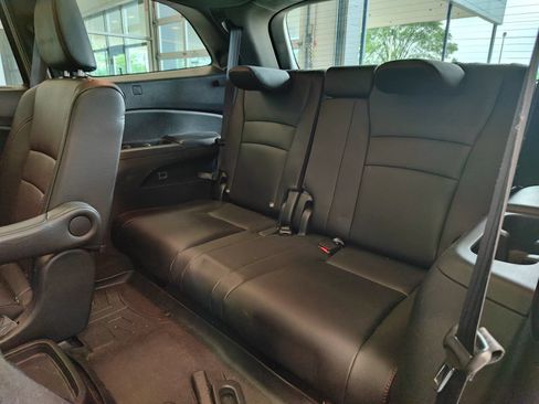 Used 2021 Honda Pilot Elite image 13
