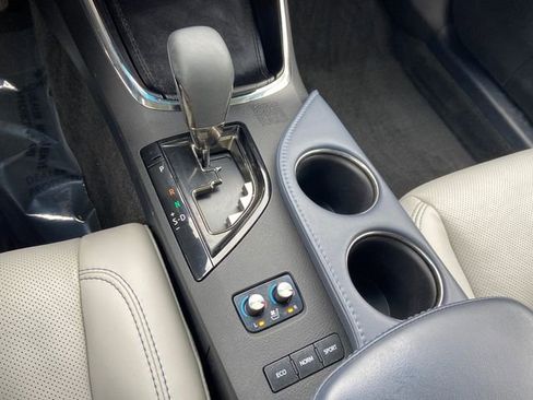 Used 2015 Toyota Avalon Limited image 21