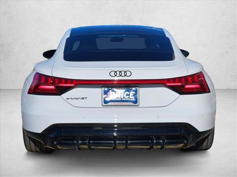 Used 2022 Audi e-tron GT Prestige image 6