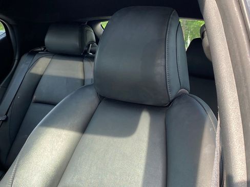 Used 2023 MAZDA MAZDA3 s FWD image 23