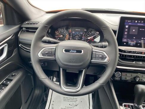 New 2026 Jeep Compass Latitude image 35