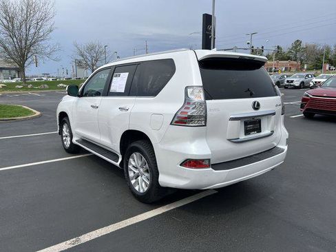 Certified 2023 Lexus GX 460 Premium w/ Premium Package image 5