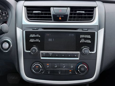 Used 2017 Nissan Altima 2.5 S w/ Power Driver Seat Package image 26