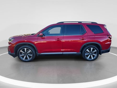 Used 2024 Honda Pilot Touring image 8