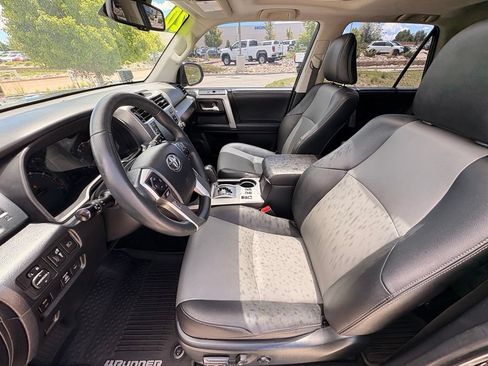 Used 2020 Toyota 4Runner SR5 Premium w/ Moonroof Package AWD/4WD image 13