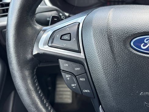 Used 2018 Ford Edge SEL w/ Equipment Group 201A AWD/4WD image 23