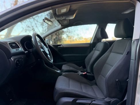 Used 2012 Volkswagen Golf 2-Door image 8