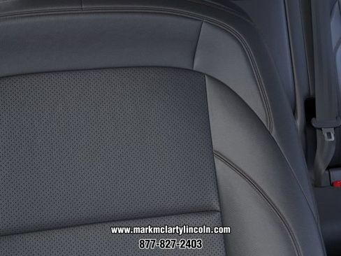 New 2026 Lincoln Nautilus Premier AWD/4WD image 16