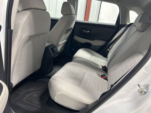 Certified 2025 Honda HR-V LX image 14