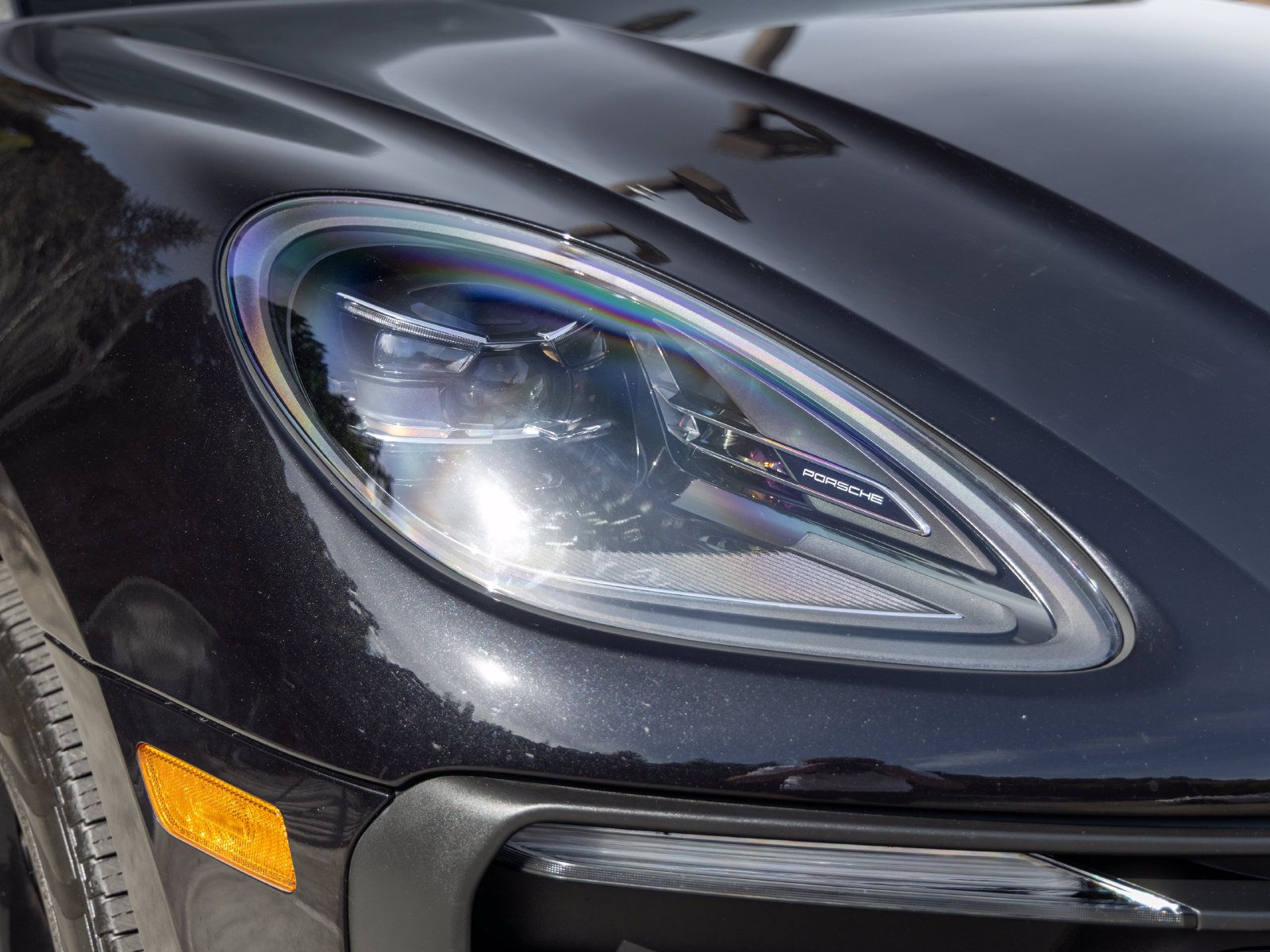 Used 2023 Porsche Macan AWD/4WD image 15