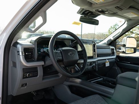 New 2026 Ford F350 XLT w/ XLT Premium Package image 13