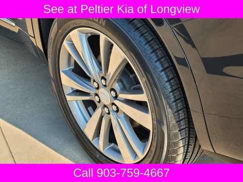 Used 2023 Cadillac XT6 Premium Luxury AWD/4WD image 7