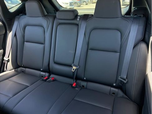 Used 2025 Nissan Murano SV FWD image 9