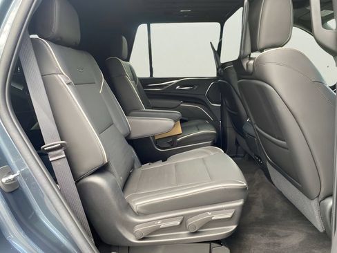 Used 2021 Cadillac Escalade Sport w/ Driver Assist Tech Package AWD/4WD image 20