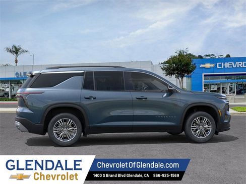 New 2026 Chevrolet Traverse LT w/ LPO, Floor Liner Package image 5
