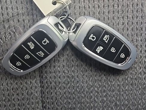 Used 2023 Hyundai Santa Fe SEL image 37