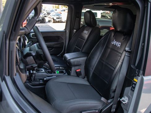 Used 2023 Jeep Wrangler Freedom Edition image 10