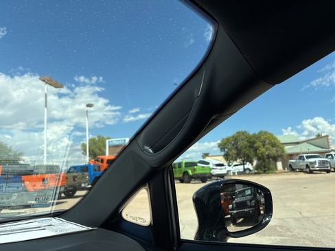 New 2026 Chrysler Voyager LX image 40