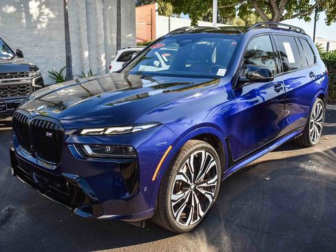 Used 2023 BMW X7 M60i w/ Executive Package image 3