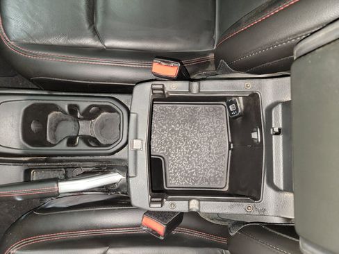 Used 2022 Jeep Wrangler Unlimited Rubicon w/ Cold Weather Group image 25