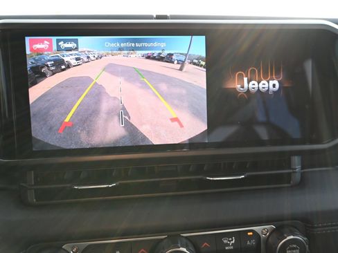New 2025 Jeep Wrangler Unlimited Sahara AWD/4WD image 16