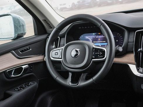 New 2026 Volvo XC90 B5 Core image 25