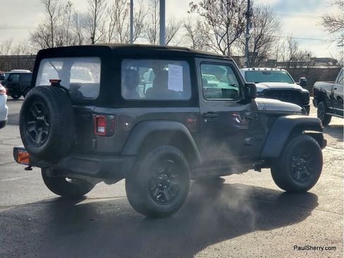 Used 2024 Jeep Wrangler Sport image 17