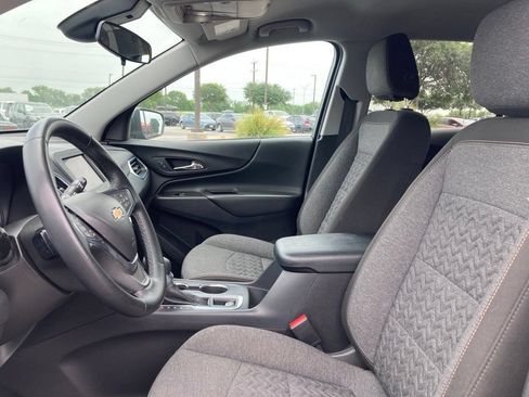 Used 2024 Chevrolet Equinox LT FWD image 9