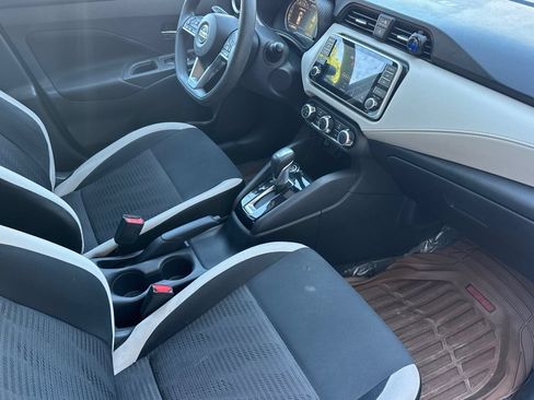 Used 2021 Nissan Versa SV FWD image 18