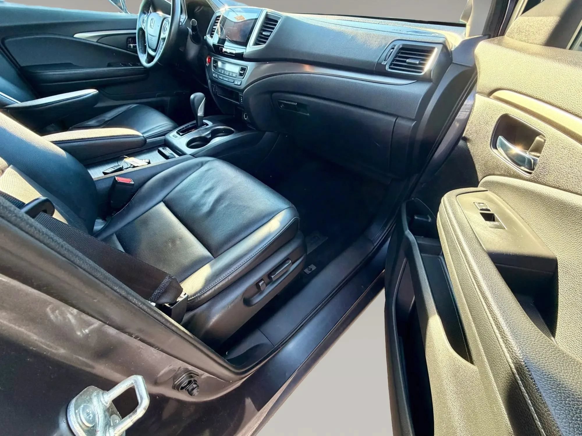 Used 2018 Honda Ridgeline RTL-T image 10