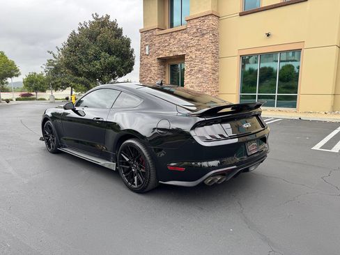 Used 2022 Ford Mustang GT image 3