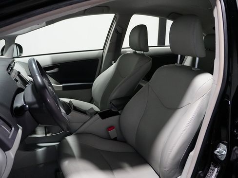 Used 2010 Toyota Prius Five image 12