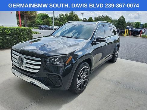 Used 2025 Mercedes-Benz GLS 450 4MATIC image 5