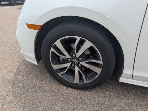 Used 2018 Honda Odyssey Elite image 6